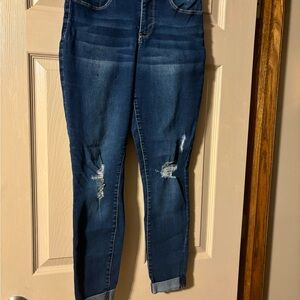 Women’s Royalty size 4 jeggings